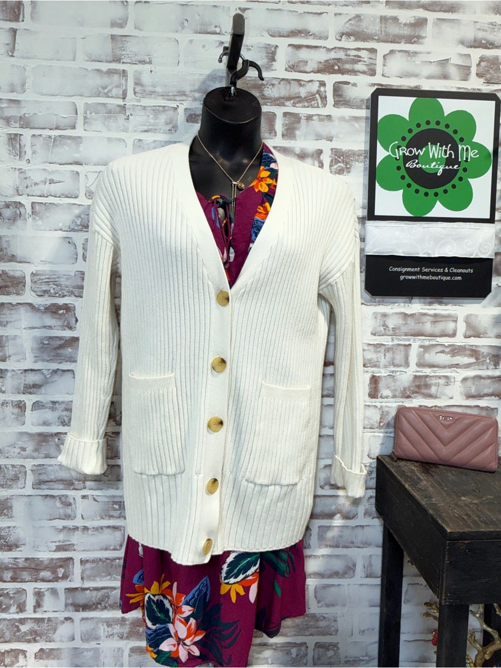 Cream Ribbed Button-Front Cardigan small - Picture 5 of 9